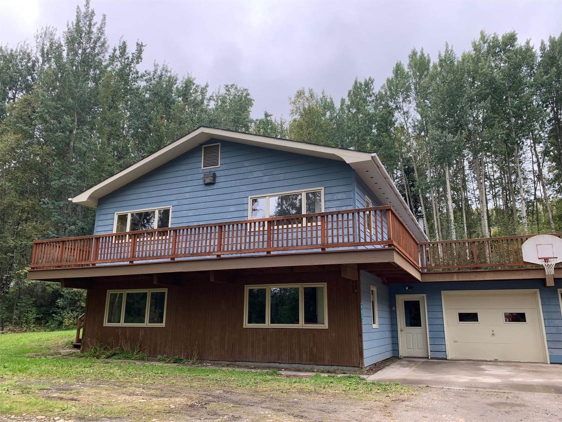 Primary Photo - 651 Chena Hot Springs Rd
