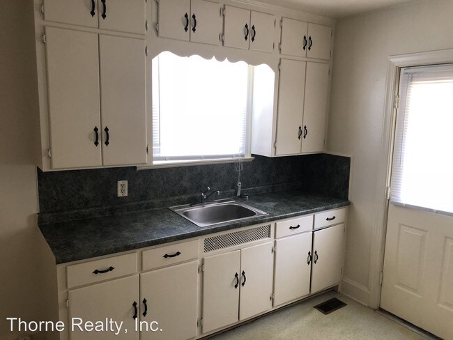 Building Photo - 2 br, 1 bath House - 1128 Pitt Street