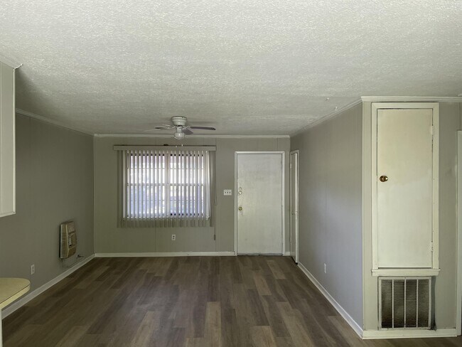 Building Photo - 150 Mattox Rd