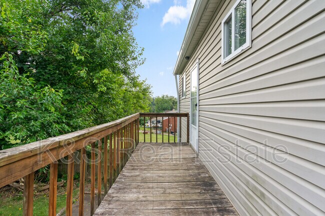 Foto del edificio - 128 Lynnwood Ave