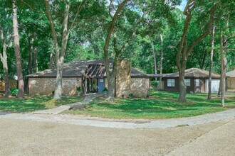 Building Photo - 11616 Timberwild St