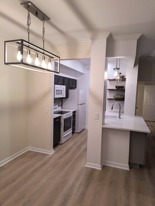 Building Photo - 7493 S Quail Cir