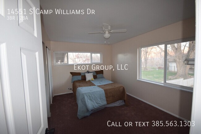 Foto del edificio - 14551 S Camp Williams Rd