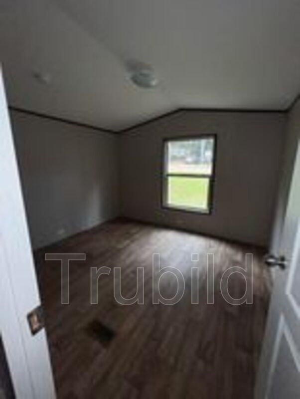 Building Photo - 266 Bent Tree Cir