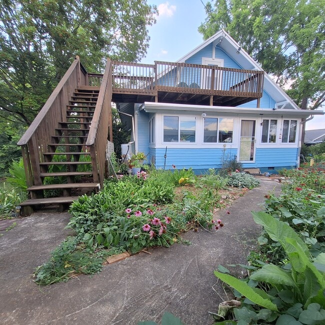 Building Photo - 1400 E Chilhowie Ave