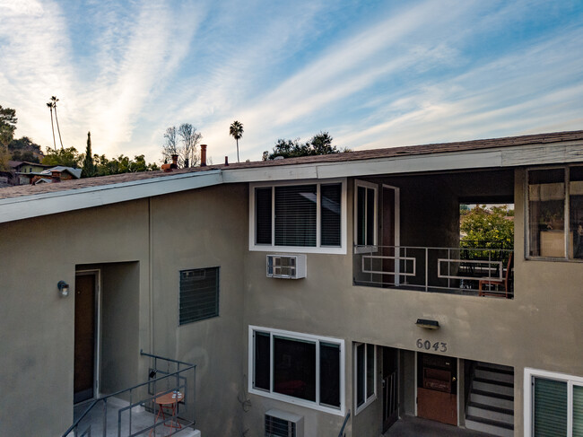 Building Photo - 6043 Hillandale Dr