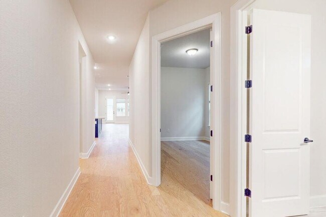 Building Photo - 119 Cotton Tree Ter