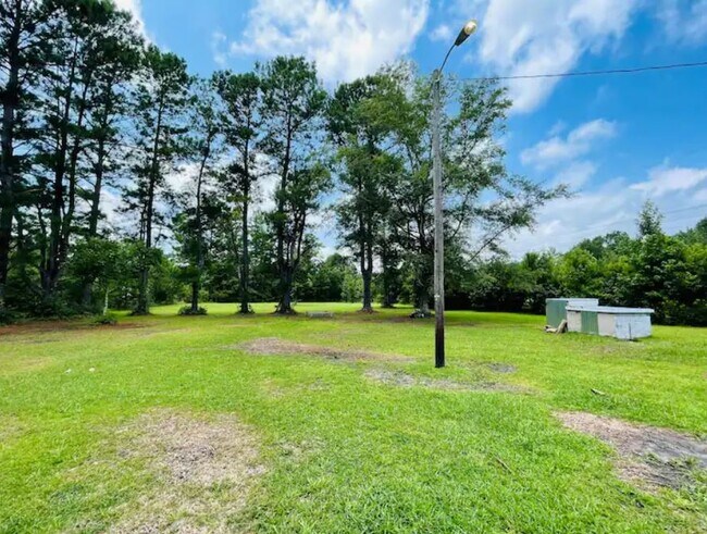 Building Photo - 3401 Castle Hayne Rd