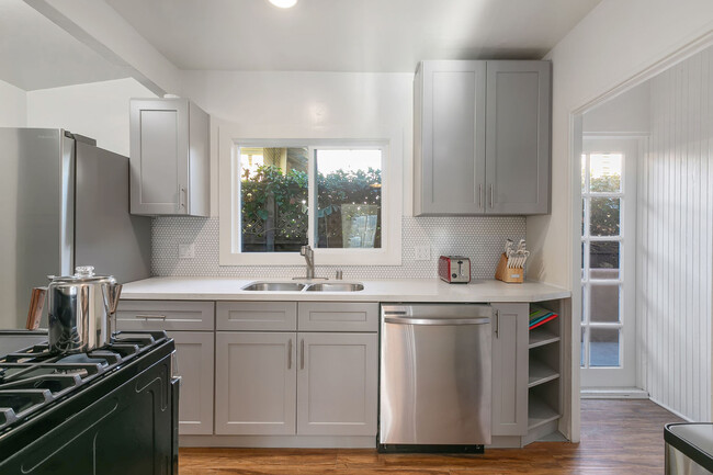 View of kitchen from dinning room - 504 Pacific Ave