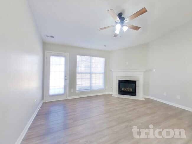 Foto del edificio - 3428 Nevin Brook Rd