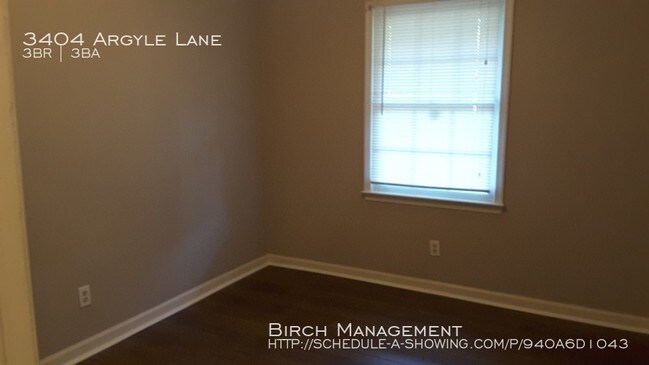 Foto del edificio - 3404 Argyle Ln