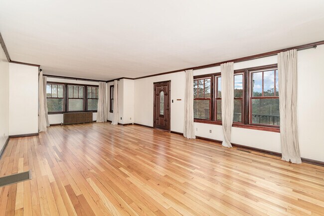 Foto del edificio - 508 Farrell Dr