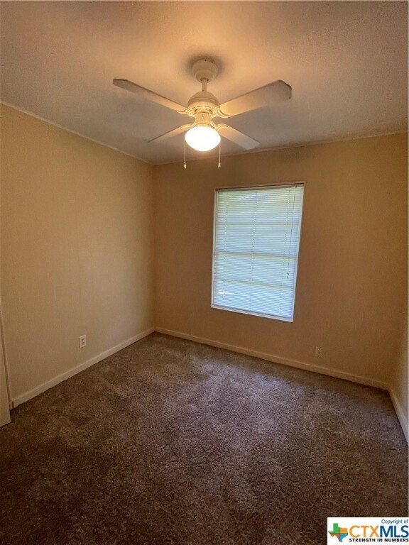 Building Photo - 3305 E Mistletoe Ave