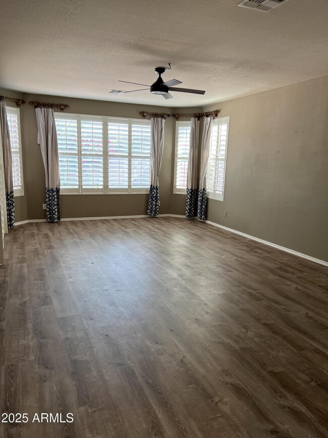 Building Photo - 3022 W Gran Paradiso Dr