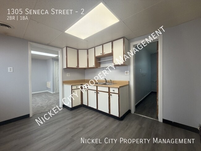 Foto del edificio - 1305 Seneca St
