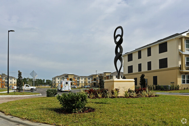 Foto del edificio - Grove Park Apartment Homes