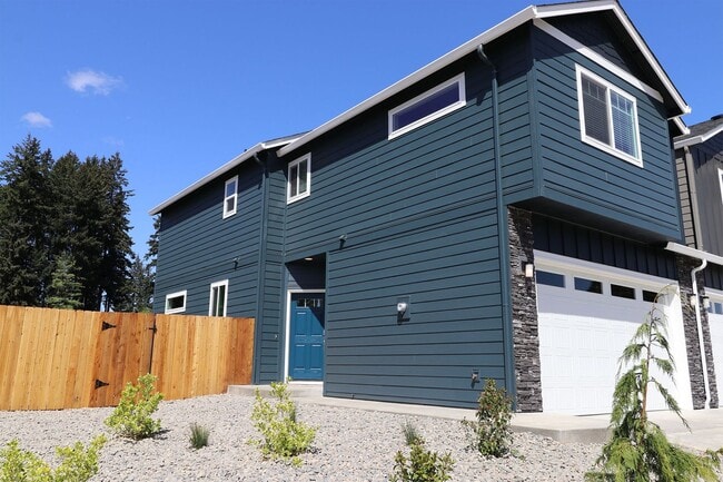 Photo - BondurantT Apartment