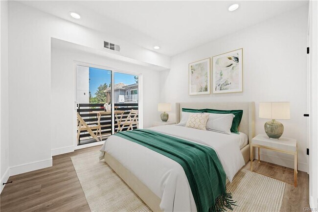 Building Photo - 6704 1/2 Kester Avenue, Los Angeles, CA 91...