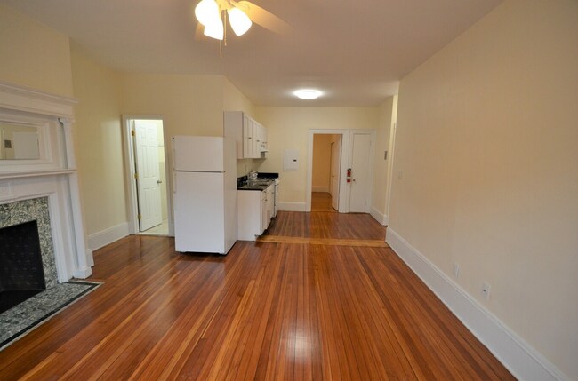 Foto del edificio - 116 Hemenway St