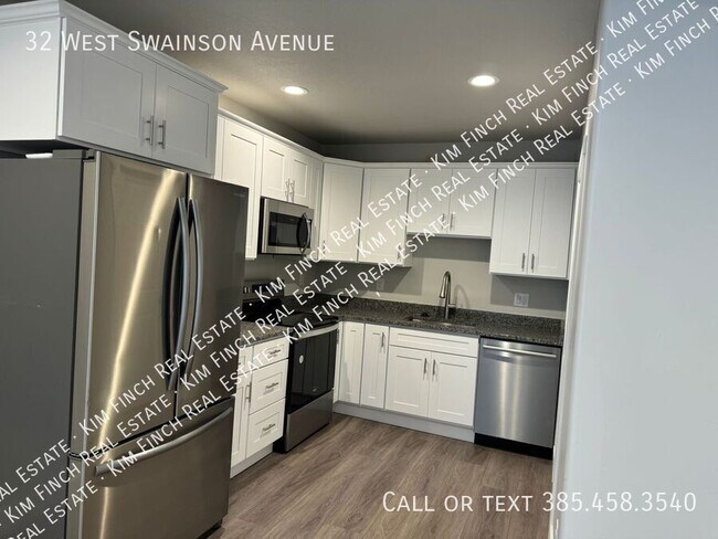Foto del edificio - 32 W Swainson Ave