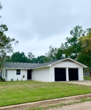 Building Photo - 310 Milam St