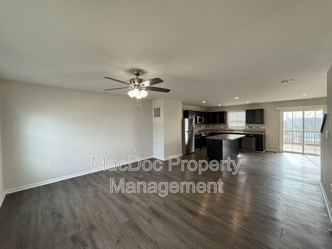 Building Photo - 127 Harper Ln