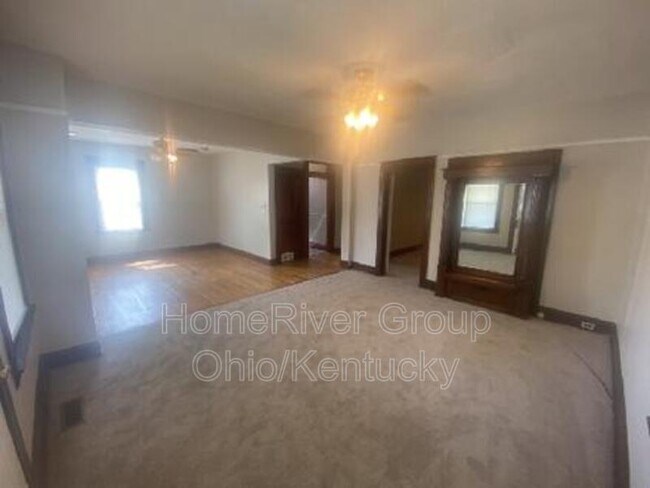 Building Photo - 5107 Hunter Ave