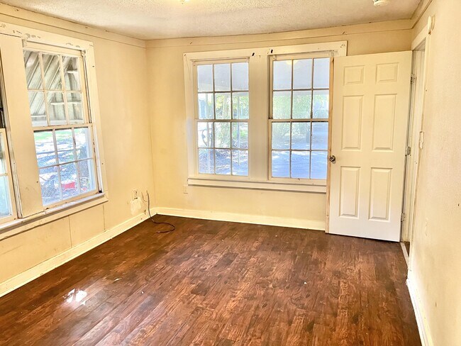 Foto del edificio - 4857 Shelley St