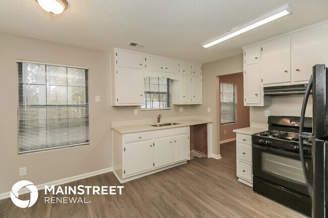 Foto del edificio - 3288 Timor Cir