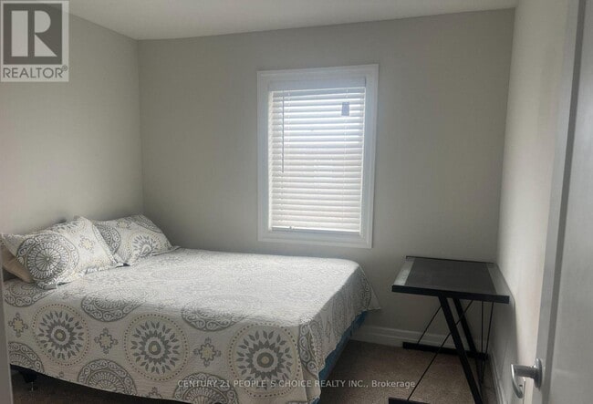 Building Photo - 66 Munch Ave