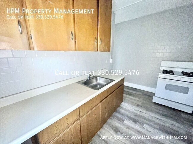Foto del edificio - 3456 W 117th St