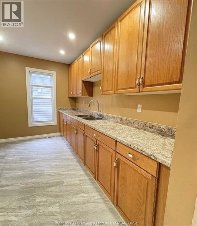 Photo du bâtiment - 830 Parent