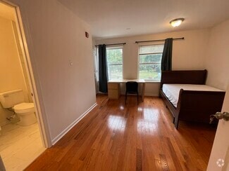 Building Photo - 3833 Baring St