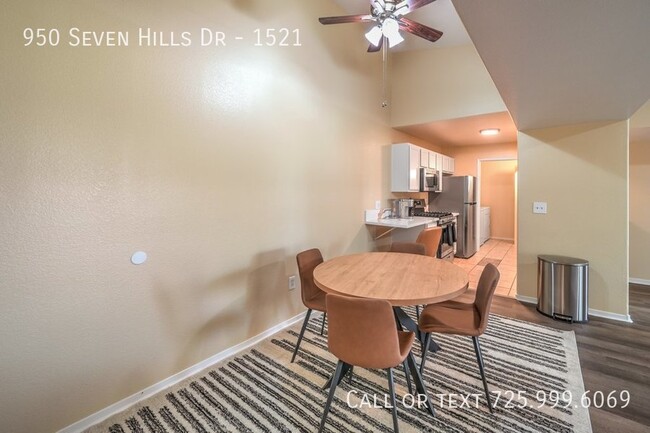 Foto del edificio - 950 Seven Hills Dr