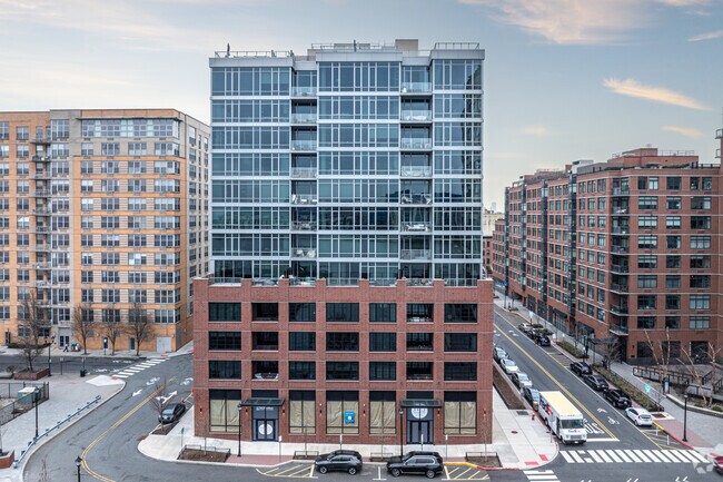 Foto del edificio - 1425 Hudson St