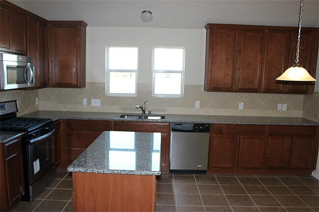 Foto del edificio - 2119 Mateo Park Dr