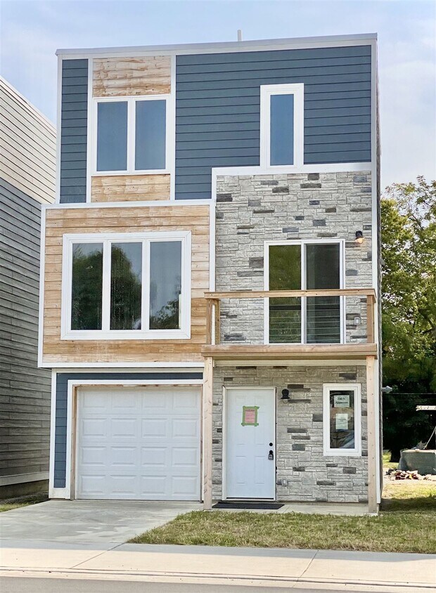 234 N Apperson Way Kokomo In 46901 House For Rent In Kokomo In Apartments Com