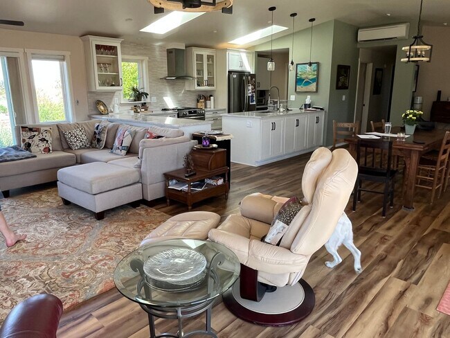 Foto del edificio - Furnished home between Tumalo & Sisters