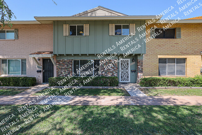 Building Photo - 5844 N 86th St