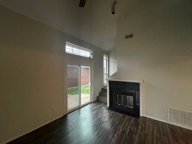 Foto del edificio - 2 bed with LOFT (could be office or bonus ...