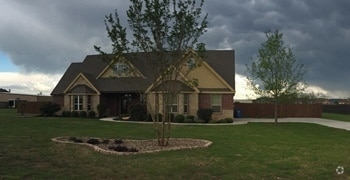 Building Photo - 433 Apple Blossom Dr