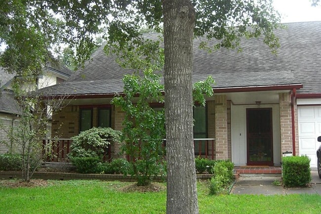 Building Photo - 2519 Barrington Pl Dr