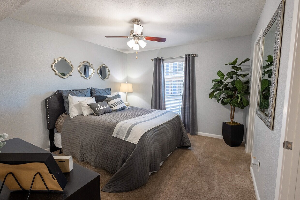 Steeplechase - 2400 S Loop 35 Byp Alvin, TX 77511 | Apartments.com