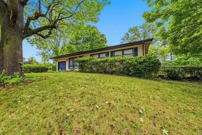 Building Photo - 3034 Forge Dr
