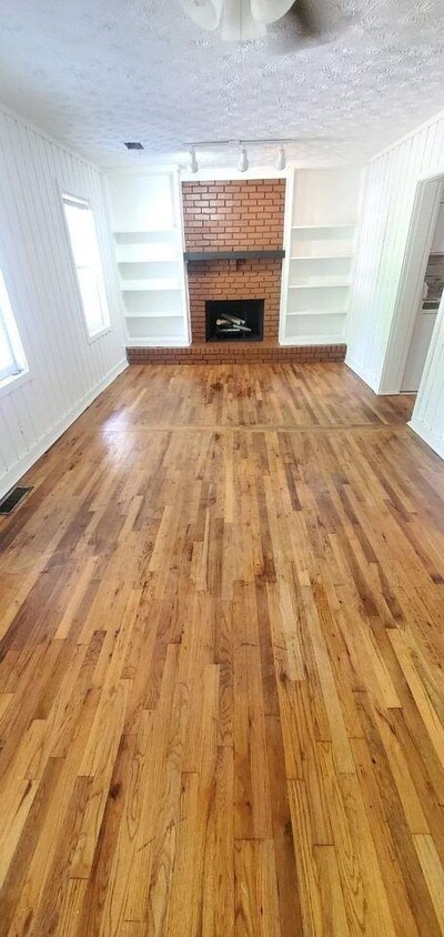 Foto principal - 2165 Rosebud Rd