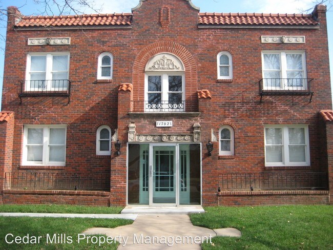 Building Photo - 1702 Fairmount St