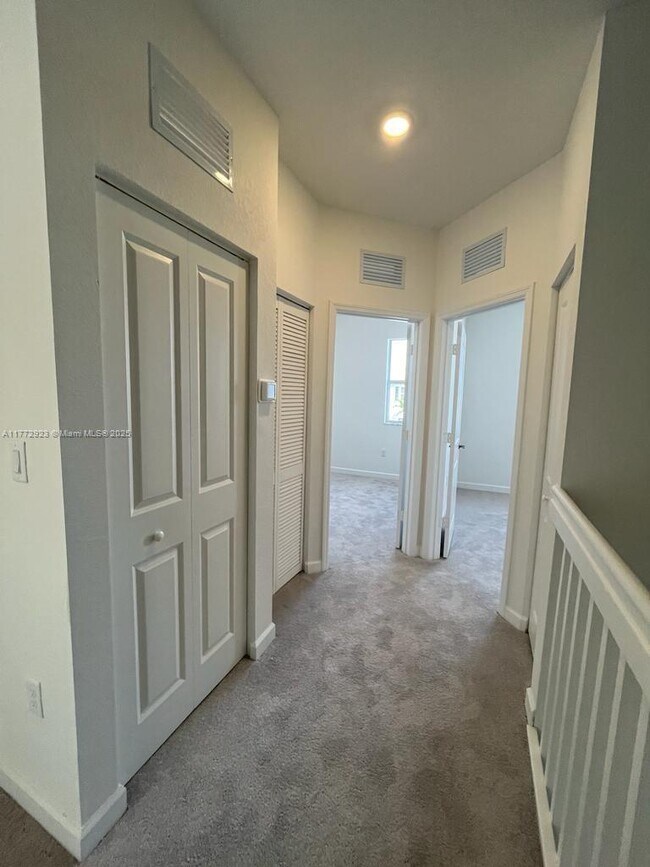 Foto del edificio - 16280 SW 292nd St