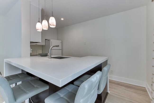 Building Photo - 1605 US-1