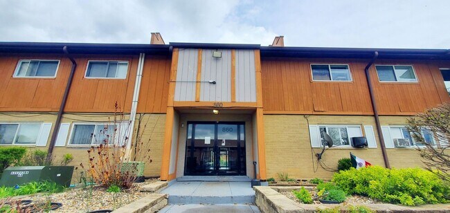 Foto del edificio - 860 E Old Willow Rd