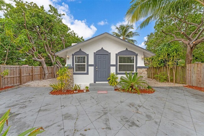 Foto del edificio - 1621 NW 55th St